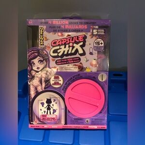 Capsule Chix Giga Glam Collection Fashion Doll